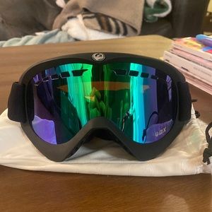 Men’s Dragon snowboarding goggles